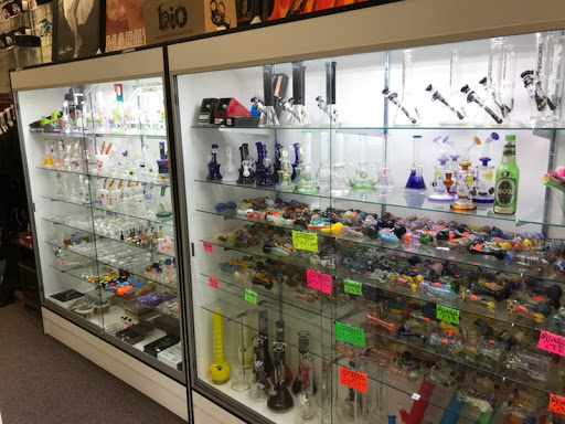 Tobacco Shop «Habits Vape & Smoke shop», reviews and photos, 8391 Folsom Blvd, Sacramento, CA 95826, USA