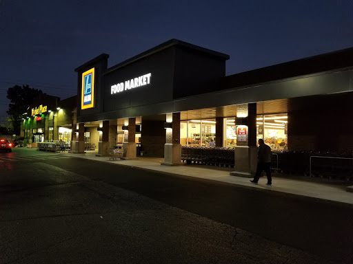 Supermarket «ALDI», reviews and photos, 4833 Oakton St, Skokie, IL 60077, USA