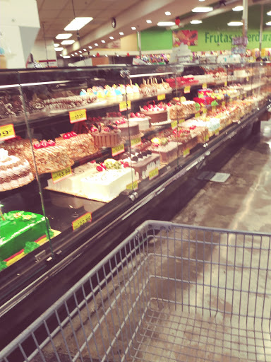 Grocery Store «El Super», reviews and photos, 650 N Euclid St, Anaheim, CA 92801, USA