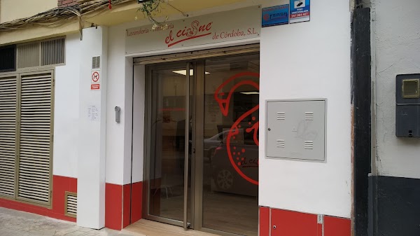 Lavandería Tintorería El Cisne