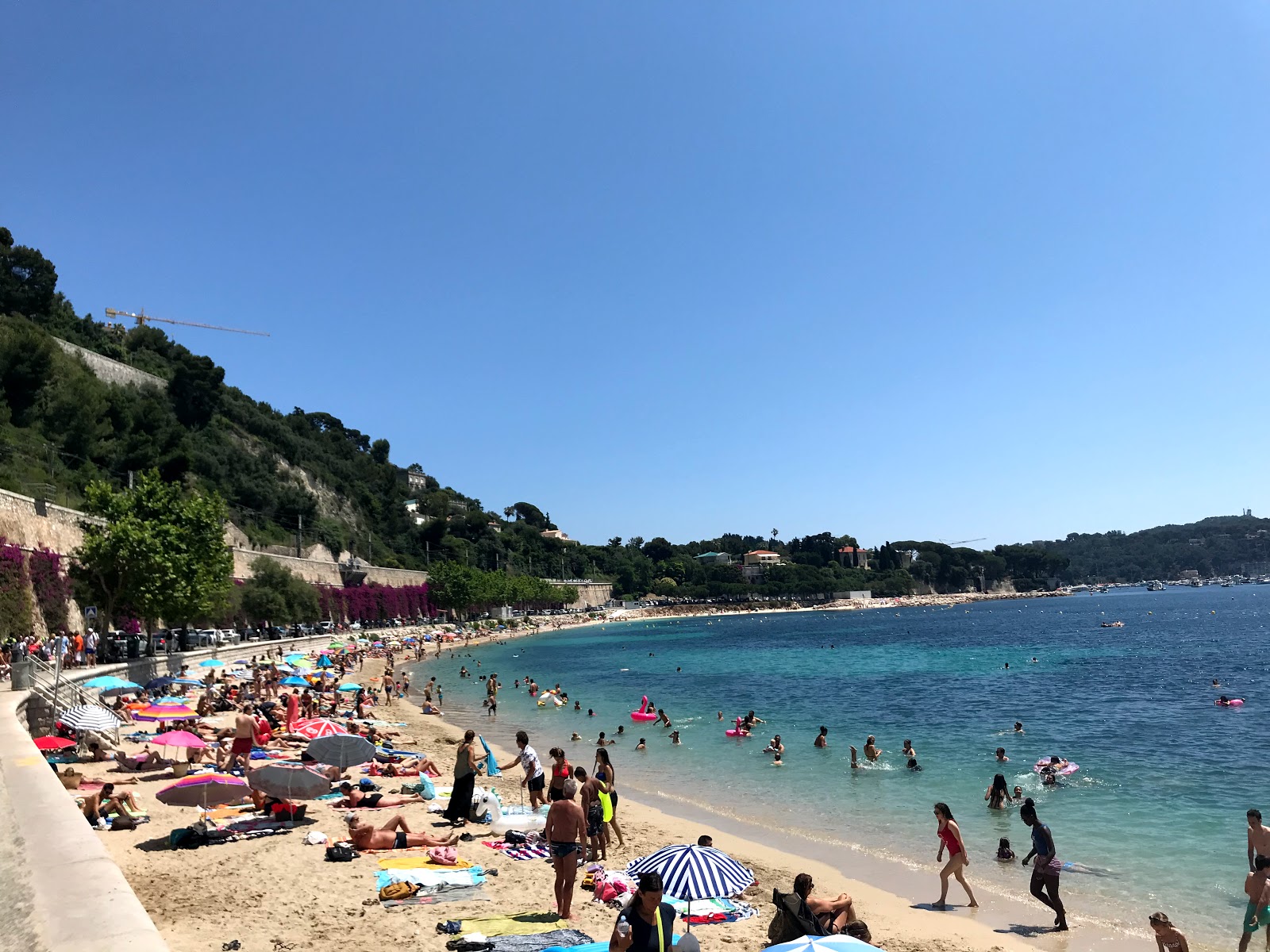 Foto di Spiaggia di Villefranche-sur-Mer e il suo bellissimo paesaggio