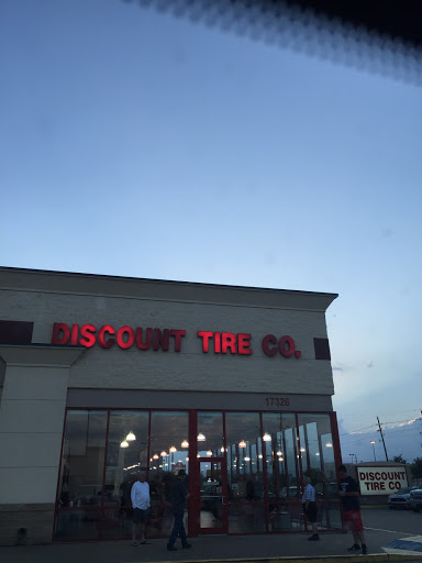 Tire Shop «Discount Tire Store - Cypress, TX», reviews and photos, 17326 Spring Cypress Rd, Cypress, TX 77429, USA