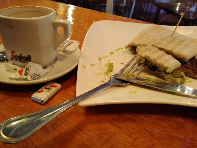 Opiniones de El Antro Patagónico - Coffe & Bar en Natales - Cafetería