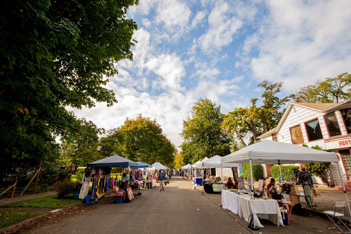 Grocery Store «Red Barn Natural Grocery», reviews and photos, 357 Van Buren St, Eugene, OR 97402, USA