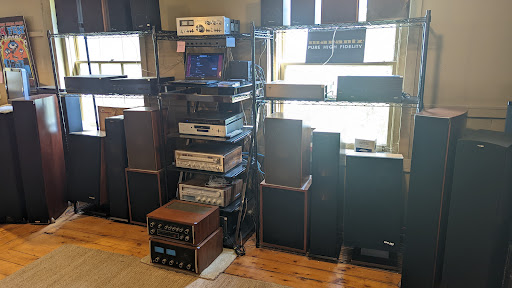 Home Audio Store «Hionfi Vintage Stereo Store», reviews and photos, 3649 Erie Blvd E, De Witt, NY 13214, USA