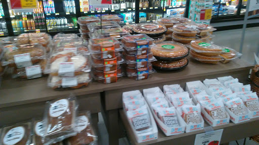 Shopping Mall «Woodlands Square», reviews and photos, 3150 Tampa Rd, Oldsmar, FL 34677, USA