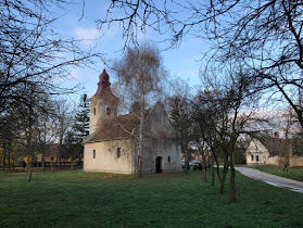 Református templom és harangláb