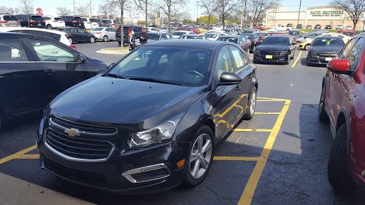 Used Car Dealer «Hertz Car Sales Schaumburg», reviews and photos, 855 W Golf Rd, Schaumburg, IL 60194, USA