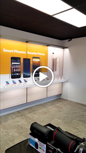 Telecommunications Service Provider «Boost Mobile Premier Store», reviews and photos, 3848 Lapeer Rd, Flint, MI 48503, USA
