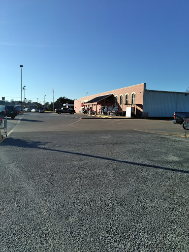 Grocery Store «H-E-B Grocery», reviews and photos, 207 E South St, Alvin, TX 77511, USA