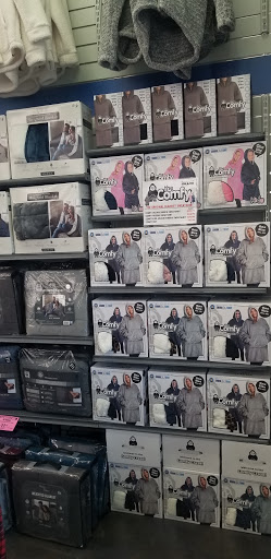 Sporting Goods Store «Big 5 Sporting Goods - Petaluma», reviews and photos, 105 N McDowell Blvd, Petaluma, CA 94954, USA