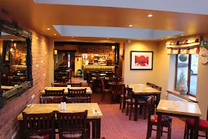 Warren's Restaurant & Bar image