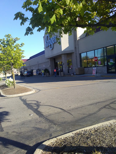 Grocery Store «Kroger», reviews and photos, 26300 Crocker Blvd, Harrison Charter Township, MI 48045, USA