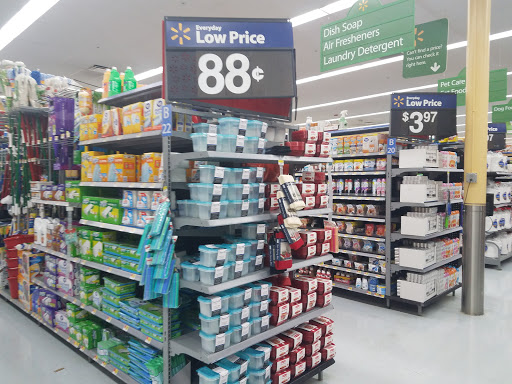 Supermarket «Walmart Neighborhood Market», reviews and photos, 727 W Golf Rd, Des Plaines, IL 60016, USA