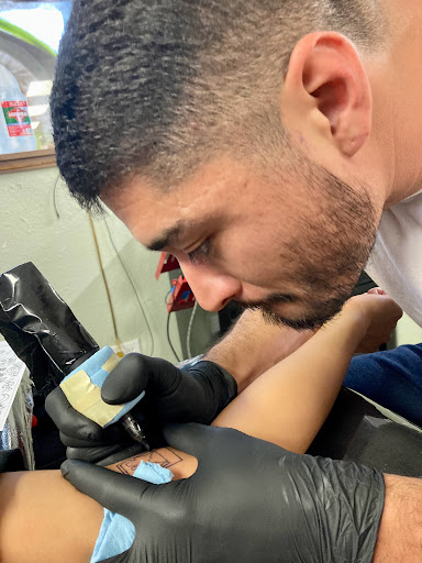 Tattoo Shop «Famous Tattoo & Body Piercing», reviews and photos, 1973 S Victoria Ave, Ventura, CA 93003, USA