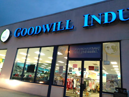 Thrift Store «Triad Goodwill Store & Donation Center», reviews and photos, 106 Muirs Chapel Rd, Greensboro, NC 27407, USA