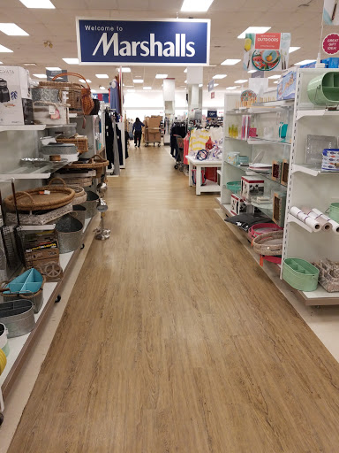 Department Store «Marshalls & HomeGoods», reviews and photos, 701 NJ-440, Jersey City, NJ 07304, USA