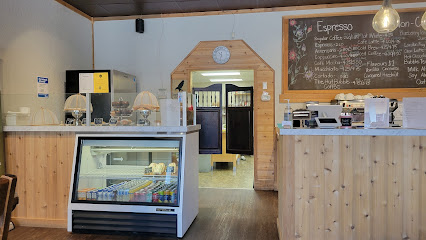 The Hut Café