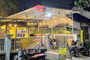 Fitrah Eatery image