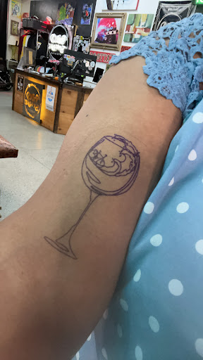 Tattoo Shop «Bold Stroke Tattoo Studios», reviews and photos, 831 W Jefferson Blvd, Dallas, TX 75208, USA