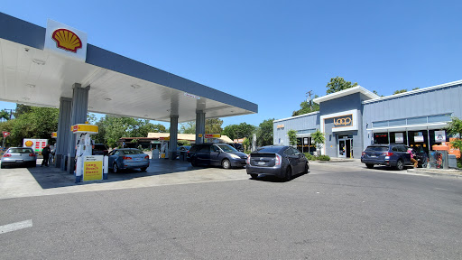 Shell en Davis