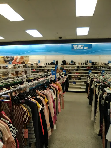 Clothing Store «Ross Dress for Less», reviews and photos, 2519 Tuscany St, Corona, CA 92881, USA