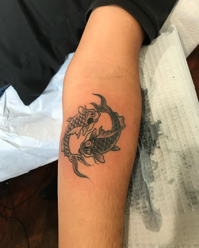 Explore gap filling tattoo ideas, creative tattoo ideas in Libertyville, available at Lucky Seven Tattoo