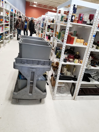 Thrift Store «Goodwill - Blaine: Ulysses Lane NE», reviews and photos, 11701 Ulysses Ln NE, Blaine, MN 55434, USA