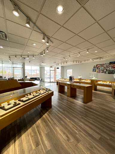 Jewelry Store «Edward Warren Jewelers», reviews and photos, 1610 Cross Creeks Blvd, Pickerington, OH 43147, USA
