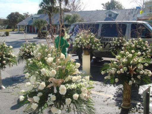 Florist «Flowers By Voytek», reviews and photos, 9524 Blind Pass Rd, St Pete Beach, FL 33706, USA