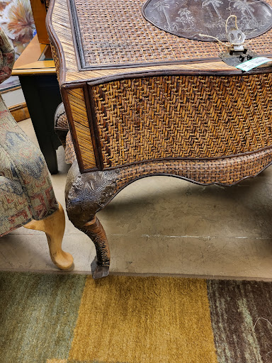 Consignment Shop «New Leaf Home Furnishings», reviews and photos, 2449 Pierce Dr #3, Spring Grove, IL 60081, USA