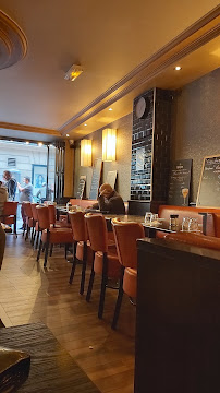 Atmosphère du Café et restaurant de grillades La Nouvelle Etoile à Paris - n°3