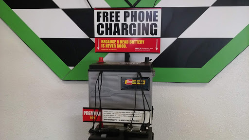 Tire Shop «Les Schwab Tire Center», reviews and photos, 2730 Pacific Ave, Forest Grove, OR 97116, USA