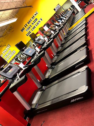 Gym «Powerhouse Gym», reviews and photos, 275 Dickson Plaza Dr, Dickson, TN 37055, USA