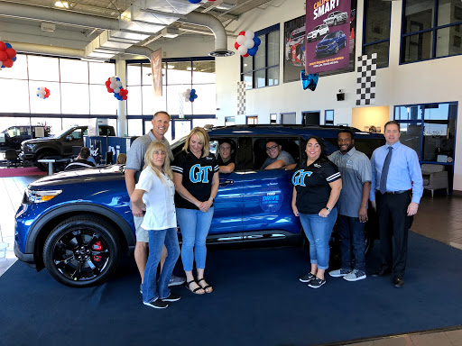 Ford Dealer «Raceway Ford», reviews and photos, 5900 Sycamore Canyon Blvd, Riverside, CA 92507, USA