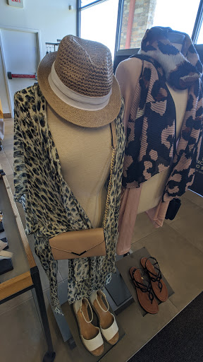 Shoe Store «DSW Designer Shoe Warehouse», reviews and photos, 11500 Burleigh St., Wauwatosa, WI 53222, USA