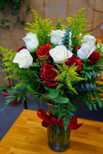 Florist «Joy Flower Shop», reviews and photos, 7630 Fair Oaks Blvd, Carmichael, CA 95608, USA