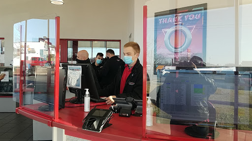 Tire Shop «Discount Tire Store - Bowling Green, KY», reviews and photos, 790 Campbell Ln, Bowling Green, KY 42104, USA