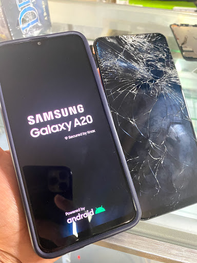 Cell Phone Store «Phone Geek Cellular Repair», reviews and photos, 6125 S Sheridan Rd, Tulsa, OK 74133, USA