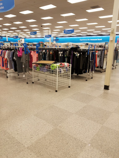 Clothing Store «Ross Dress for Less», reviews and photos, 3124 N Dinuba Blvd, Visalia, CA 93291, USA