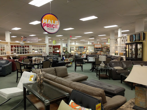 Furniture Store «Raymour & Flanigan Furniture and Mattress Store», reviews and photos, 150 Trotters Way, Freehold, NJ 07728, USA
