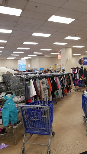 Thrift Store «Goodwill Store & Donation Center», reviews and photos, 675 W North Ave, Elmhurst, IL 60126, USA