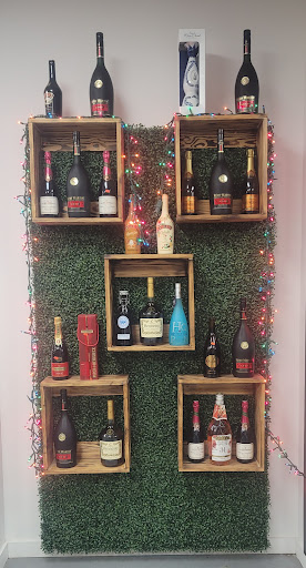 Liquor Store «Camp Creek Liquor Store», reviews and photos, 2834 Camp Creek Pkwy, College Park, GA 30337, USA