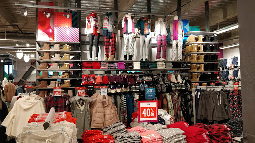 Clothing Store «Old Navy», reviews and photos, 801 Market St, San Francisco, CA 94103, USA