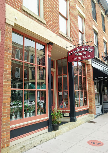 Wine Store «Massbach Ridge Winery Tasting Room Galena», reviews and photos, 117 N Main St, Galena, IL 61036, USA