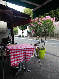 Atmosphère du Restaurant italien Di Bruno à Ville-d'Avray - n°1