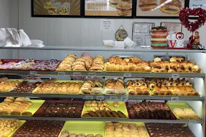 Donut Palace image