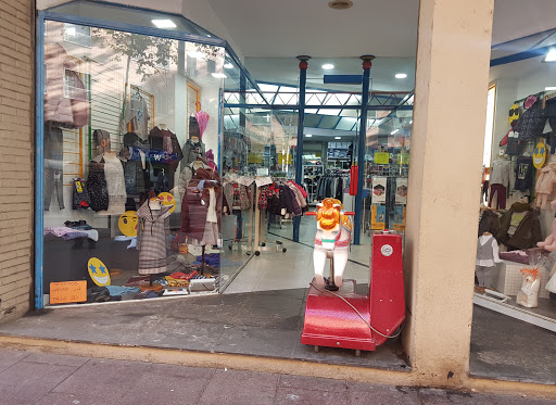 Tiendas de ropa para bebés en Badalona de 2024
