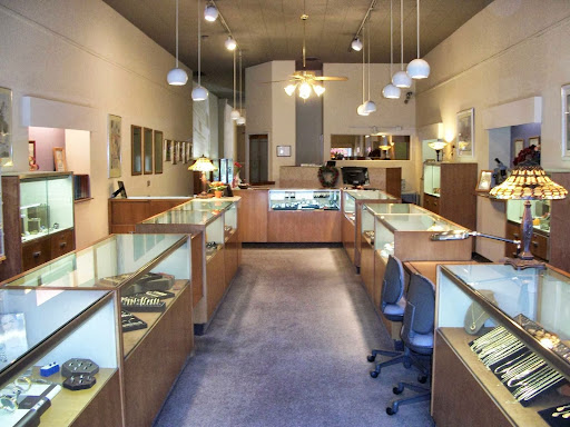 Higgins Jewelry Center, 22439 Foothill Blvd, Hayward, CA 94541, USA, 