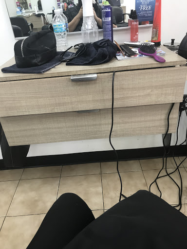 Hair Salon «Hair Cuttery», reviews and photos, 3345 W 80th St, Hialeah, FL 33018, USA